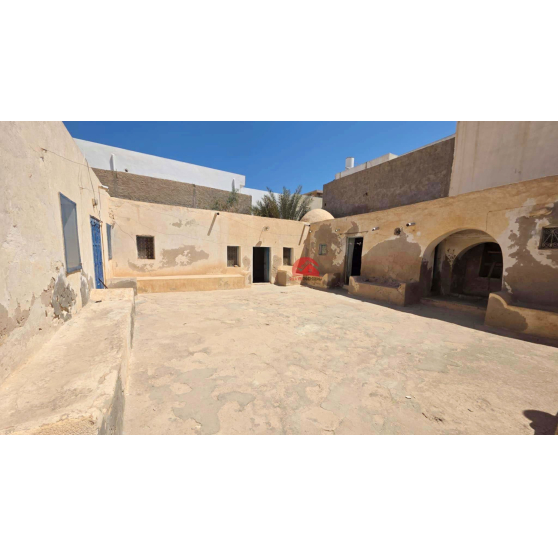 HOUCH DJERBIEN &Agrave; HOUMT SOUK DJERBA