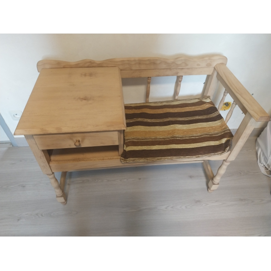 Petit meuble de t&eacute;l&eacute;phone deco vintage