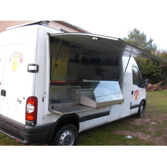 Camion Nissan Rotisserie -Traiteur